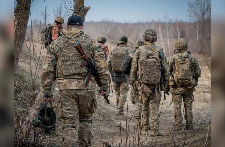 12:26 30 квітня 2025 Військові, які пішли в СЗЧ, можуть повернутися до 25 серпня: Рада ухвалила важливий закон Відповідний рапорт можна буде подати онлайн